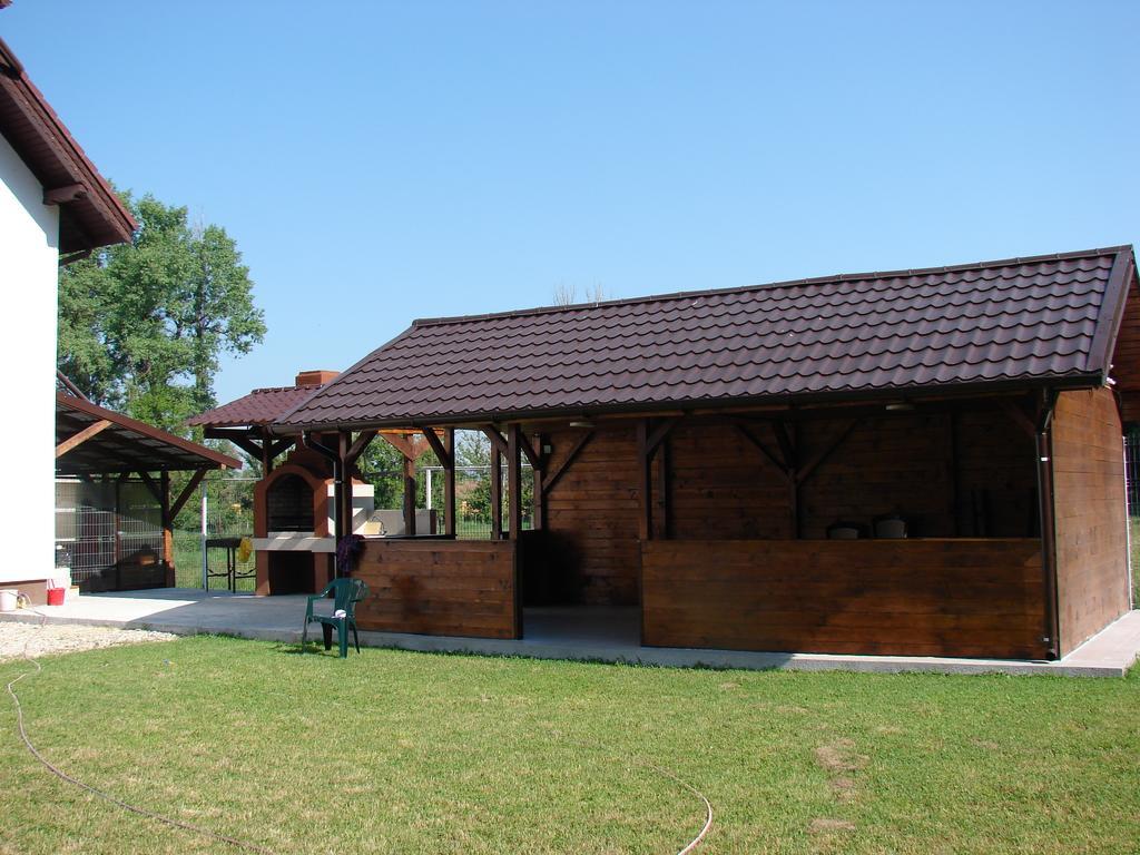 Rosenville Rîşnov Exteriör bild