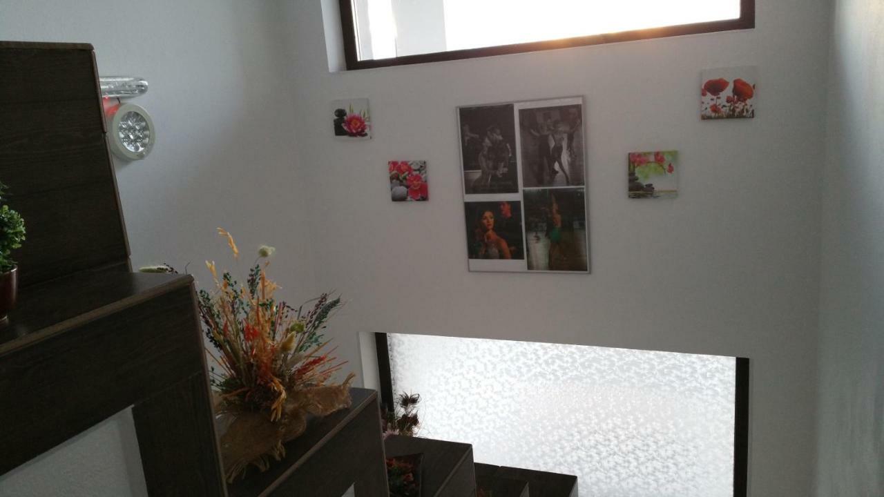 Rosenville Rîşnov Exteriör bild